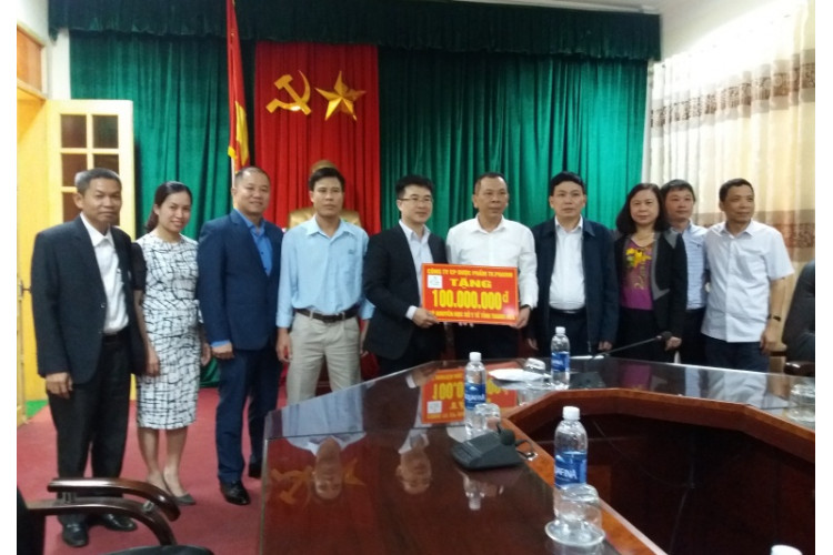 TV.PHARM trao quà cho quỹ An sinh xã hội tỉnh Thanh Hóa