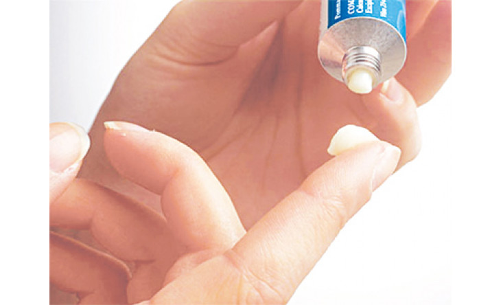 Không dùng tùy tiện kem thoa có chứa steroid